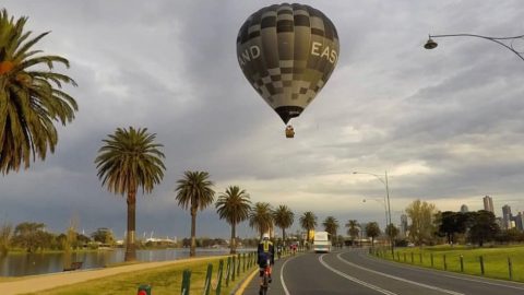 Hot Laps-Albert-Park-Lake